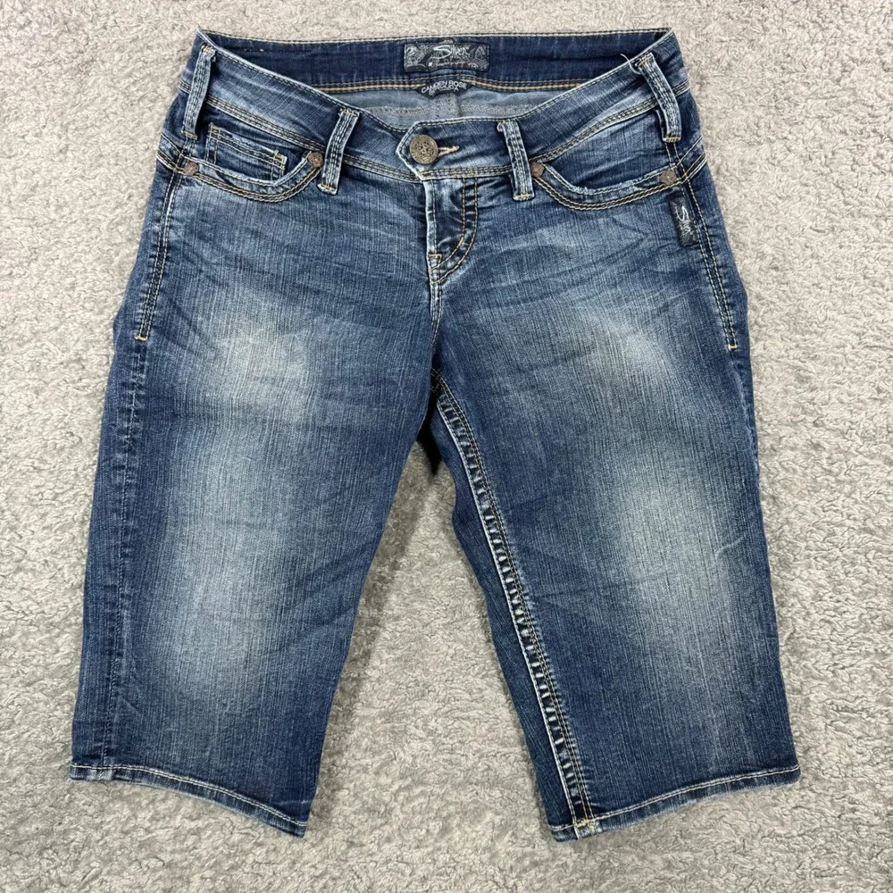 Silver Jeans Co Camden Rose Bermuda Shorts Dark Wash Denim Womens 29 L5021SSR470